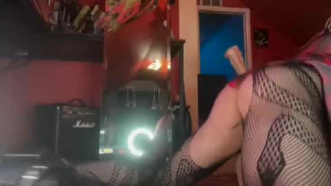 Snapshot of bugnbabs chatting on 29, 3, 2026 Yourtrippyhippy online show from 29, 3, 2026