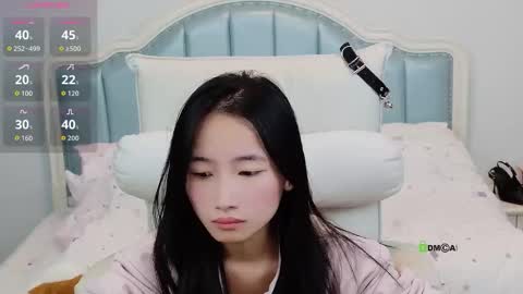 Sandy----xx online show from 18, 11, 2025