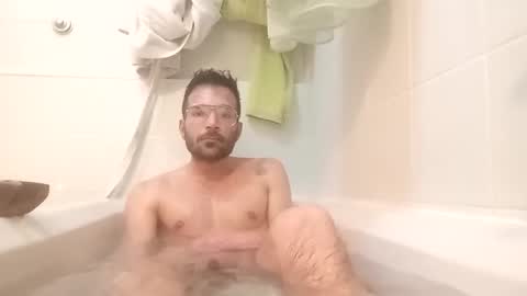 Snapshot of bullboy9292 chatting on 2, 3, 2025 Bullboy9292 online show from 2, 3, 2025