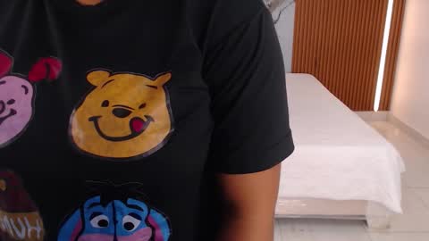 Rossi Hill online show from 6, 2, 2026