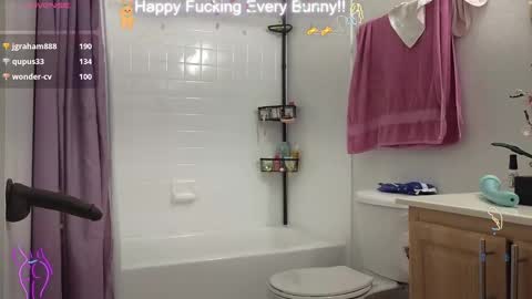 Snapshot of bunnycheekz chatting on 11, 1, 2025 Tokki bunny online show from 11, 1, 2025