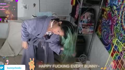 Snapshot of bunnycheekz chatting on 23, 11, 2025 Tokki bunny online show from 23, 11, 2025