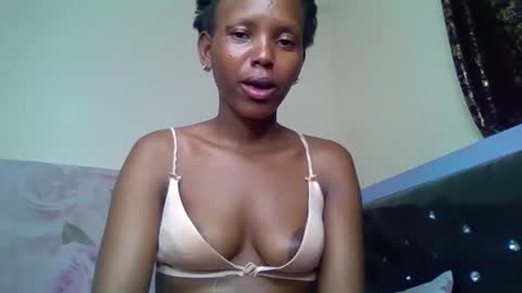 bunnydiva_ online show from 20, 10, 2025