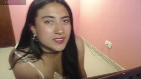 bunnyEmilyR0s33 online show from 21, 1, 2025