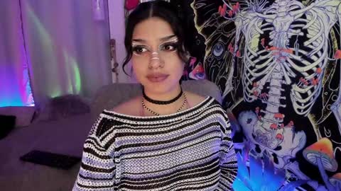 Snapshot of bunnypeachyy chatting on 26, 12, 2024 online show from 26, 12, 2024