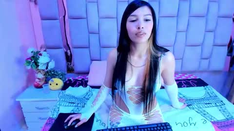 burbuja pink  online show from 2, 12, 2025