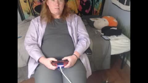 burningflute online show from 17, 9, 2025