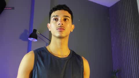 Buster independent model online show from 9, 9, 2025