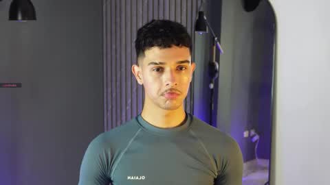 Buster independent model online show from 24, 9, 2025