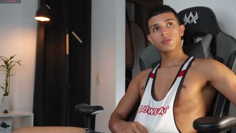 Buster independent model online show from 21, 4, 2026