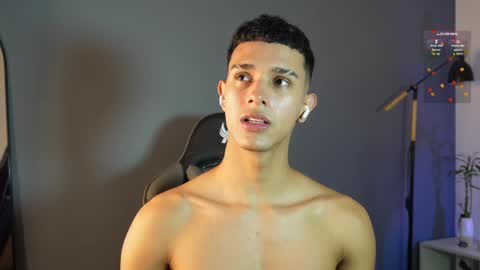 Buster independent model online show from 29, 4, 2026