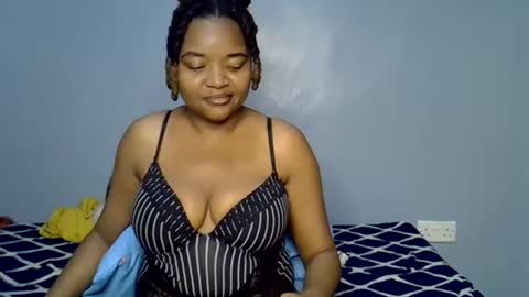 busty kenzi online show from 25, 7, 2026