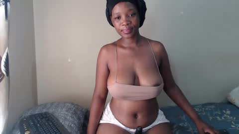 bustybunny_ online show from 24, 7, 2026