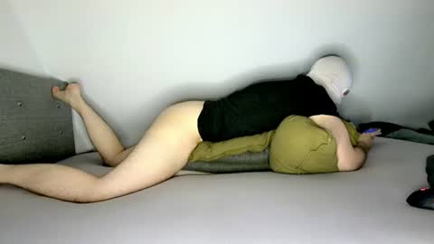 butt2big2ignore online show from 4, 8, 2026