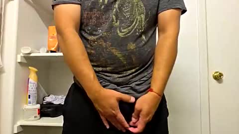 buttdude23 online show from 24, 5, 2026