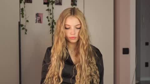 butteflai online show from 23, 4, 2026