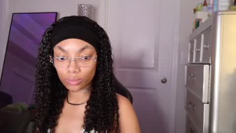 Snapshot of butterflybootyy chatting on 4, 5, 2026 butterfly booty online show from 4, 5, 2026