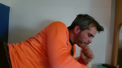 Collin Farrel online show from 2, 2, 2025