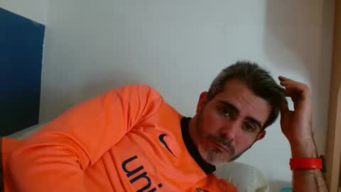 Collin Farrel online show from 4, 2, 2025
