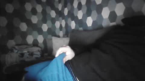 Snapshot of c_drik62 chatting on 10, 2, 2025 c_drik62 online show from 10, 2, 2025