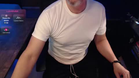 Snapshot of cabcam chatting on 11, 1, 2026 Cab online show from 11, 1, 2026