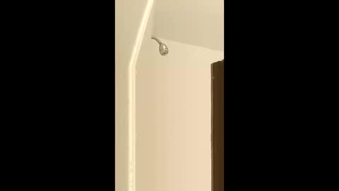 caliboy01990872 online show from 21, 4, 2026