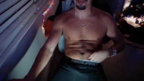 Snapshot of caliwine1306 chatting on 2, 12, 2025 caliwine1306 online show from 2, 12, 2025