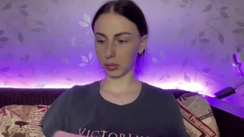 Anna online show from 2, 3, 2025