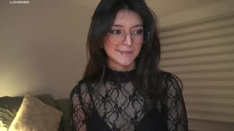 Snapshot of call_me_rosie chatting on 19, 6, 2026 online show from 19, 6, 2026