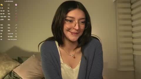 Snapshot of call_me_rosie chatting on 12, 7, 2026 online show from 12, 7, 2026