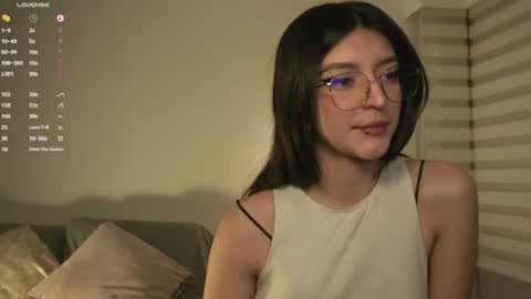 Snapshot of call_me_rosie chatting on 17, 7, 2026 online show from 17, 7, 2026