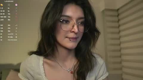 Snapshot of call_me_rosie chatting on 29, 7, 2026 online show from 29, 7, 2026