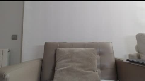 callme_kim online show from 10, 6, 2026