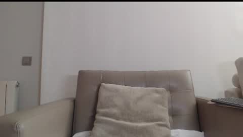 callme_kim online show from 24, 7, 2026