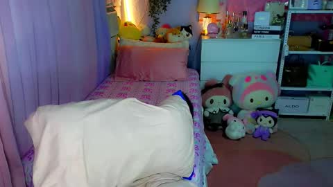 Mia online show from 19, 2, 2026