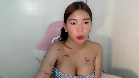 Snapshot of callme_remaxxx7 chatting on 27, 5, 2026 Rema online show from 27, 5, 2026