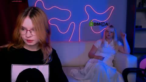 Snapshot of callmevivien chatting on 18, 4, 2026 callmevivien online show from 18, 4, 2026