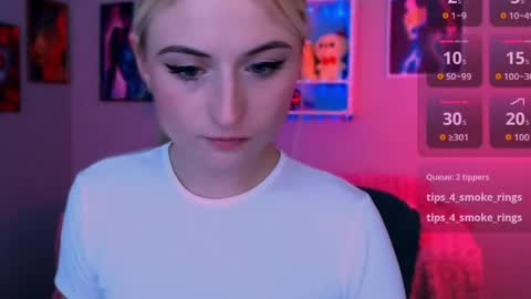 Snapshot of callmevivien chatting on 22, 4, 2026 callmevivien online show from 22, 4, 2026