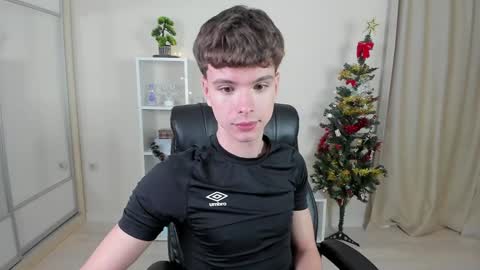 Hey I am Calvin  online show from 17, 12, 2024