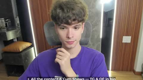 Hey I am Calvin  online show from 19, 4, 2026