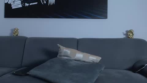 Calvin  online show from 7, 2, 2025