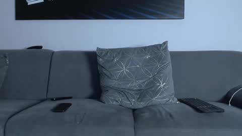 Calvin  online show from 2, 3, 2025