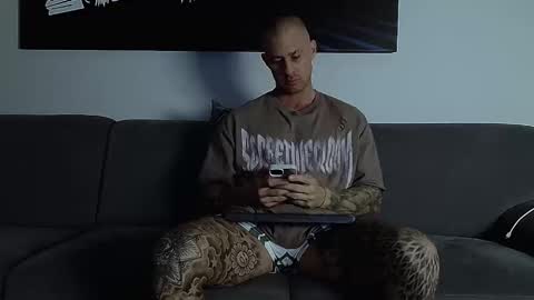 Calvin  online show from 29, 9, 2025