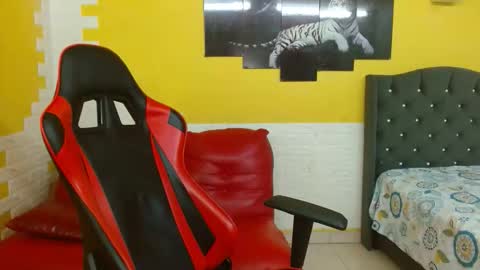 cam_xman online show from 28, 2, 2026