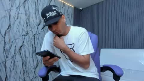 cam_xman online show from 22, 4, 2026