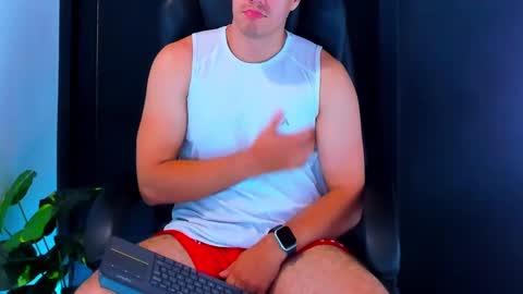 camara110 online show from 31, 12, 2024