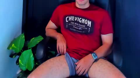 camara110 online show from 9, 1, 2025