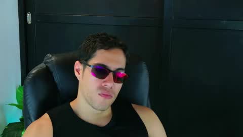 camara110 online show from 19, 2, 2025