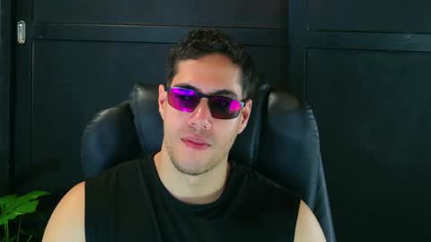 camara110 online show from 6, 3, 2025