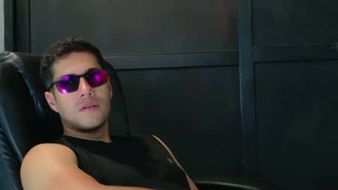 camara110 online show from 12, 9, 2025